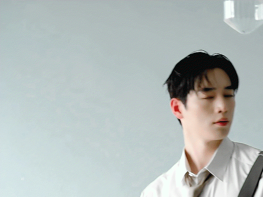 JQfXwV.gif