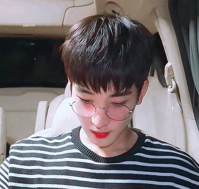 JXgBjY.gif