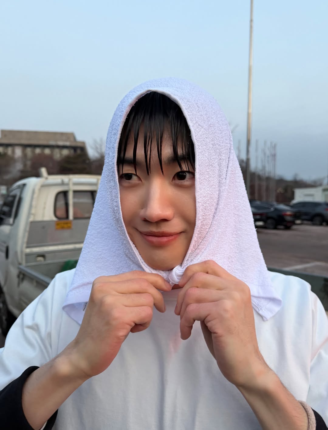 JeqSHy