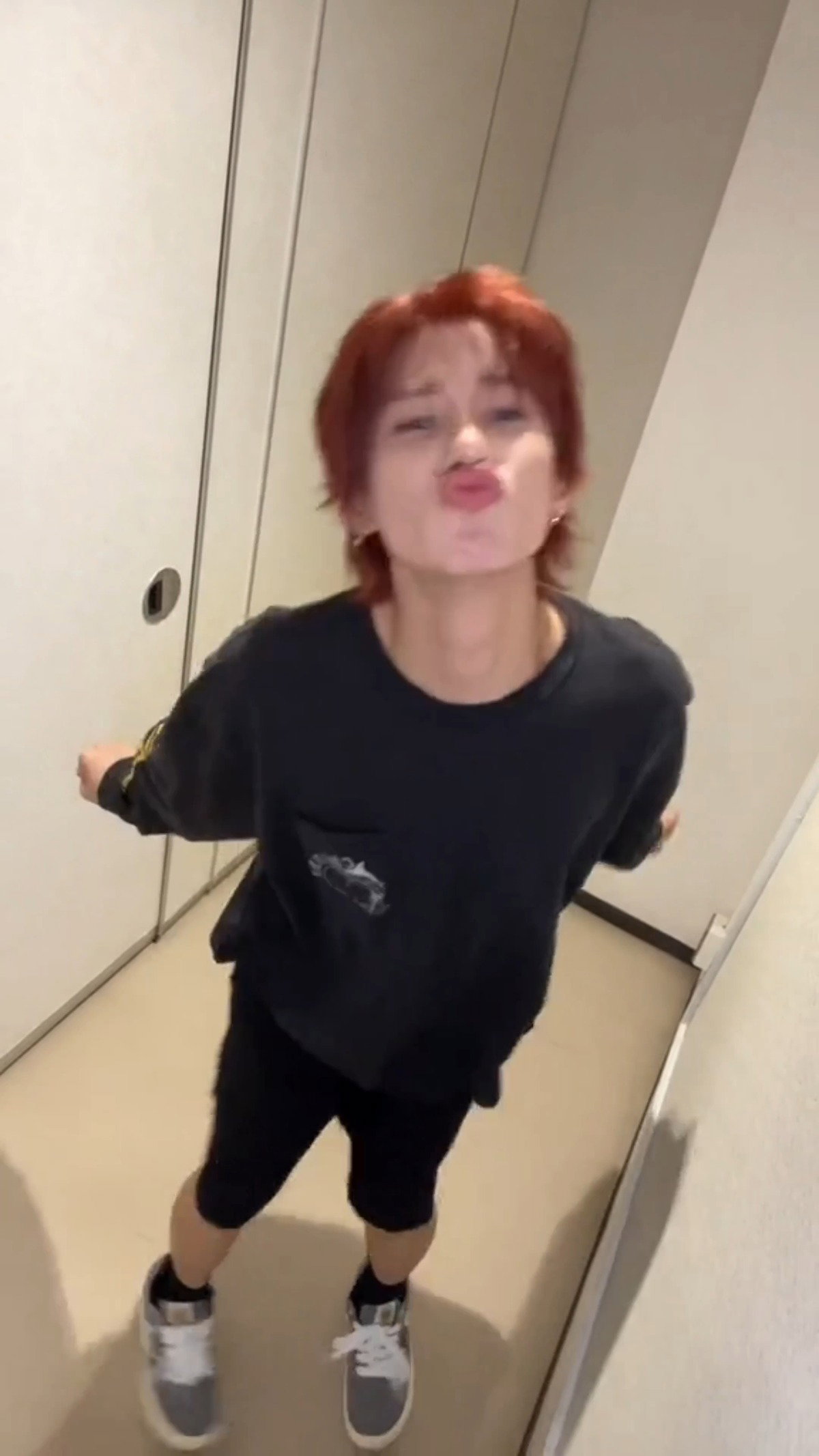 JflWEZ
