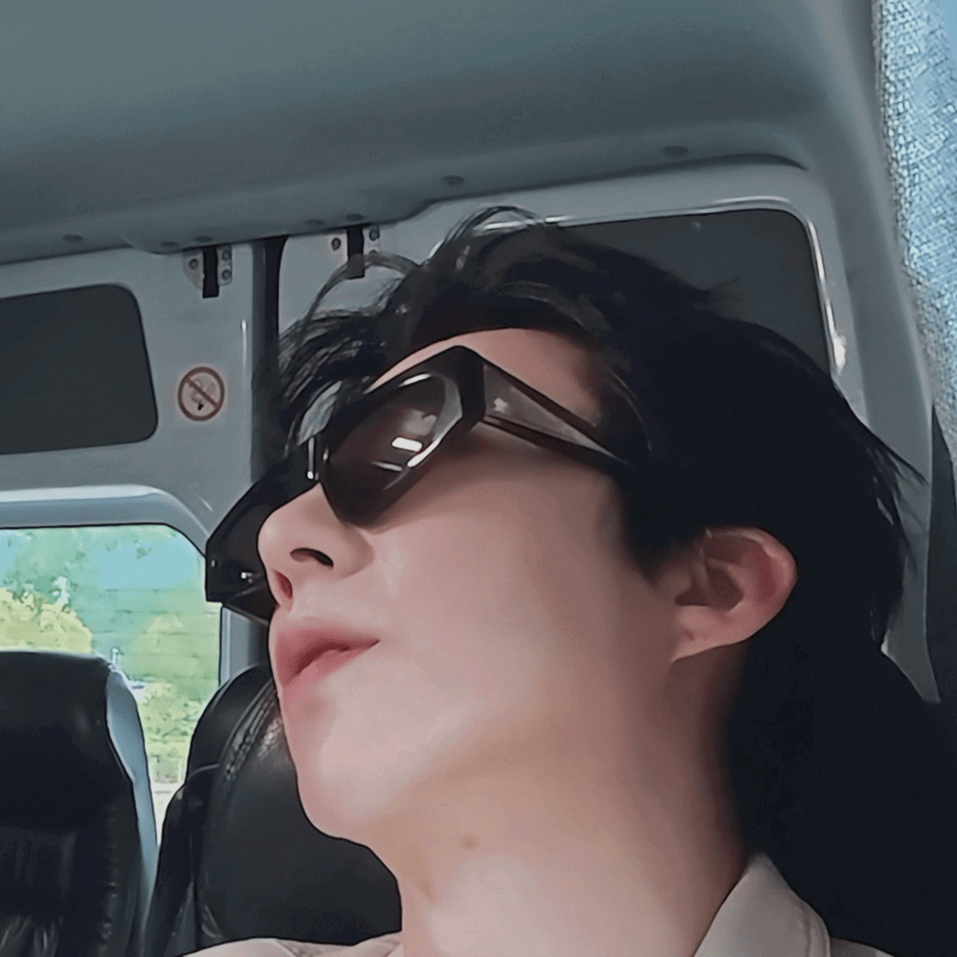 JjyLEB.gif