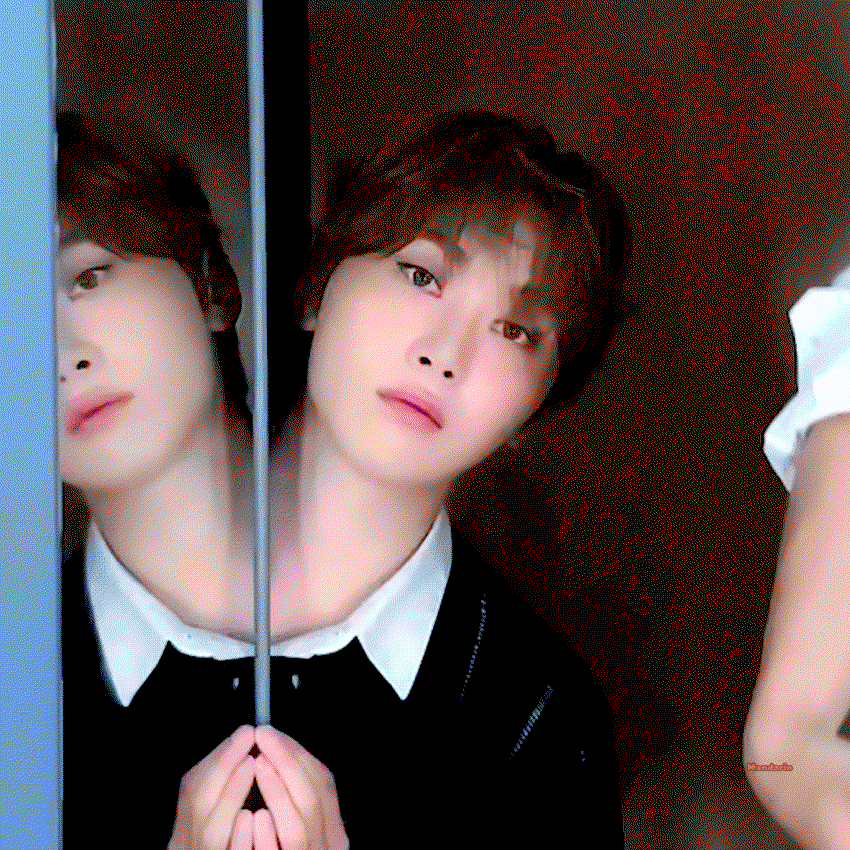 JmmyTb.gif