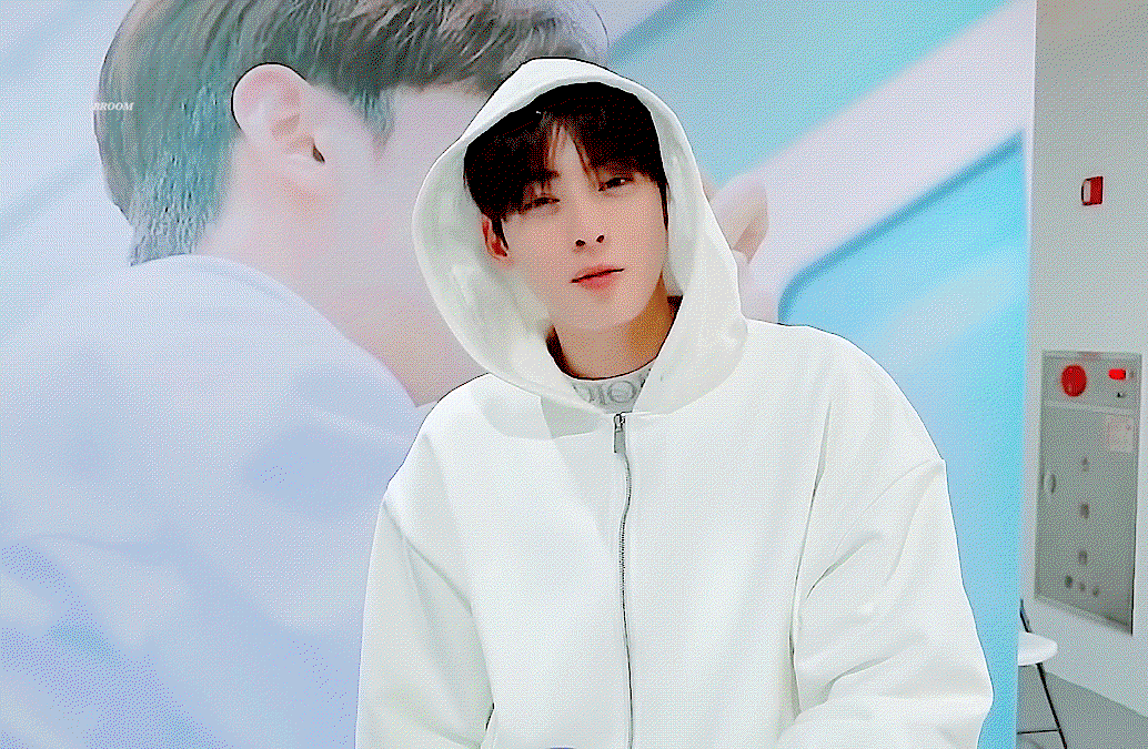 JsVnpo.gif