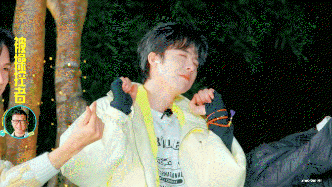 JsdXnr.gif