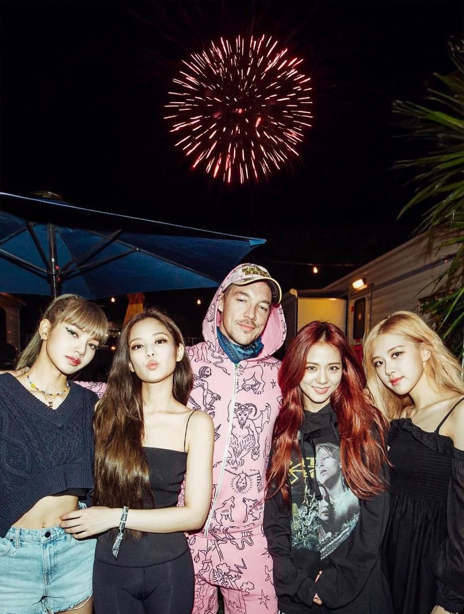[閒聊] BLACKPINK親自決定新歌的曲風！拜託作曲