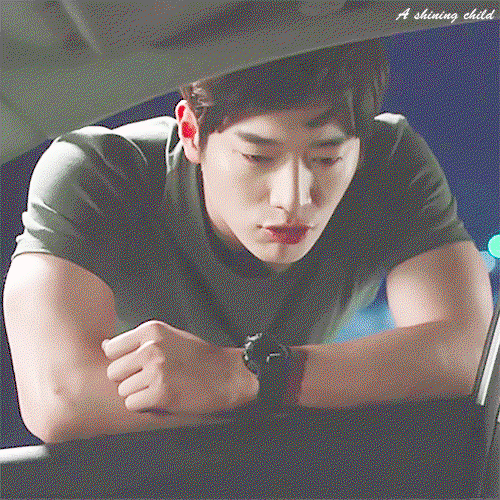 JwcAaO.gif