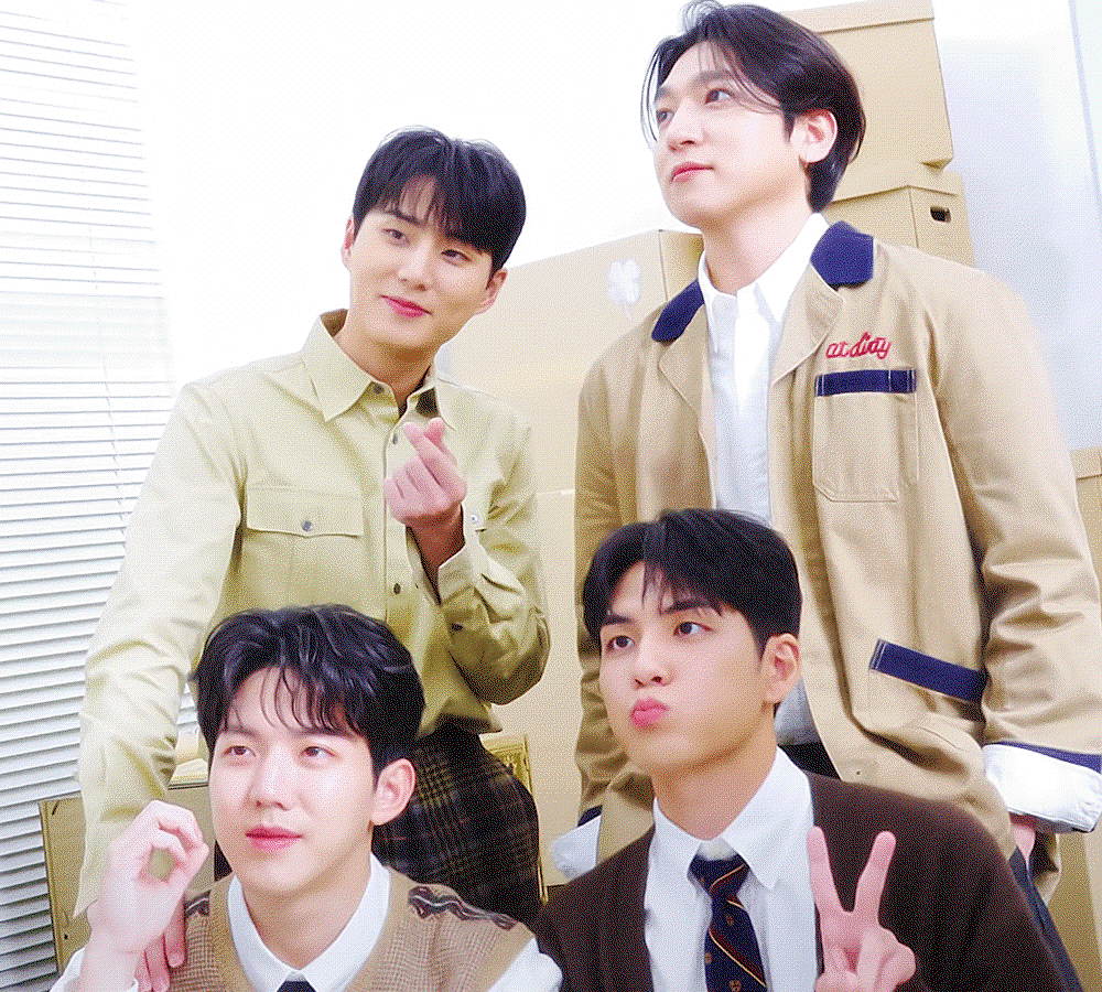 JwjeYz.gif