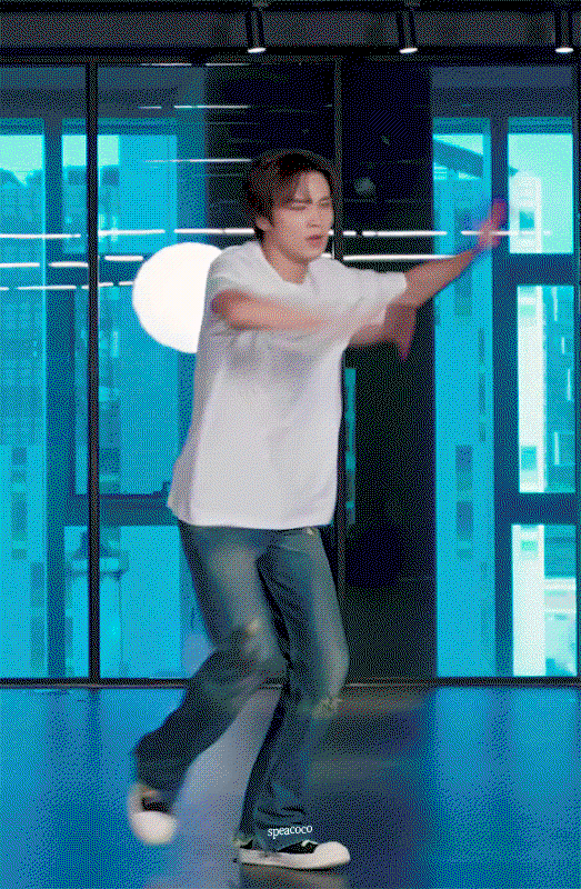 JyhFOb.gif