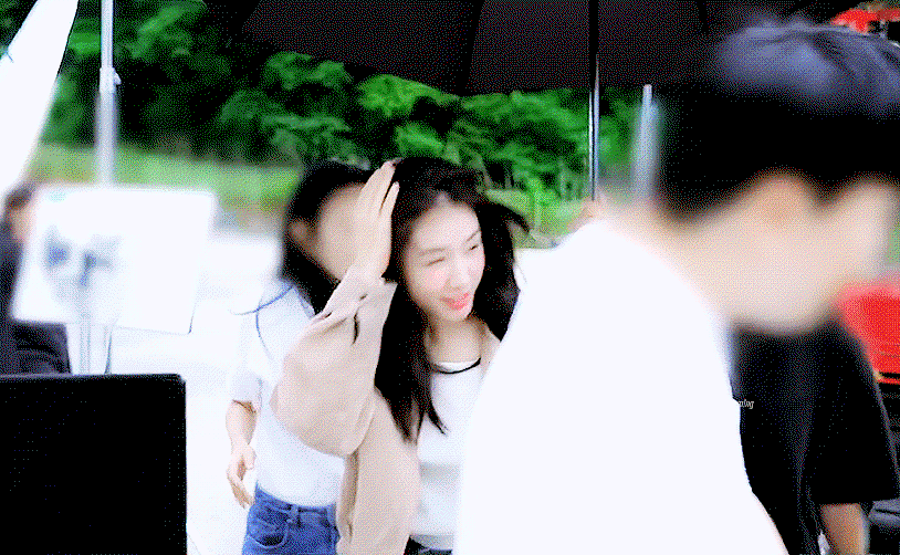 KDBZuM.gif