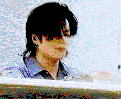 KEUzDR.gif