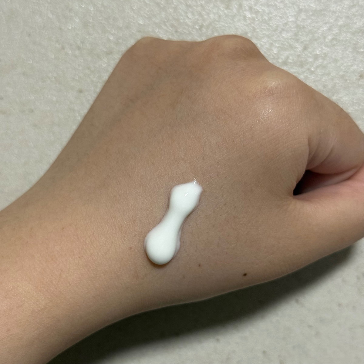 KVMmqM