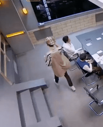 KksXBw.gif