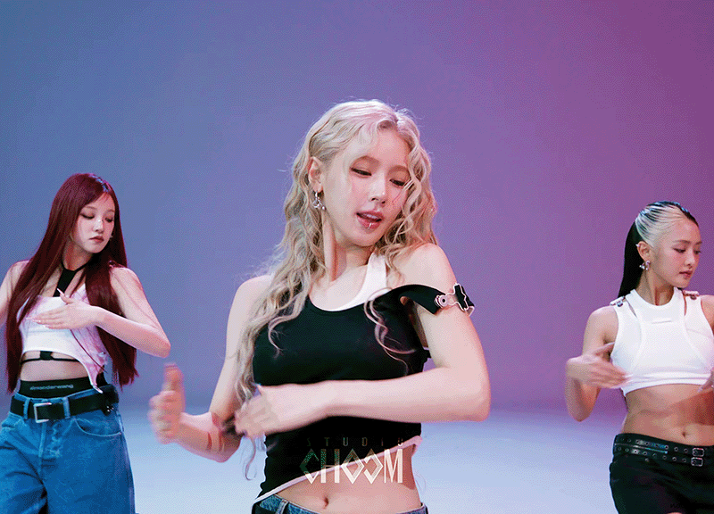 KmcKKX.gif