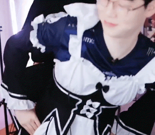 KmvyDs.gif