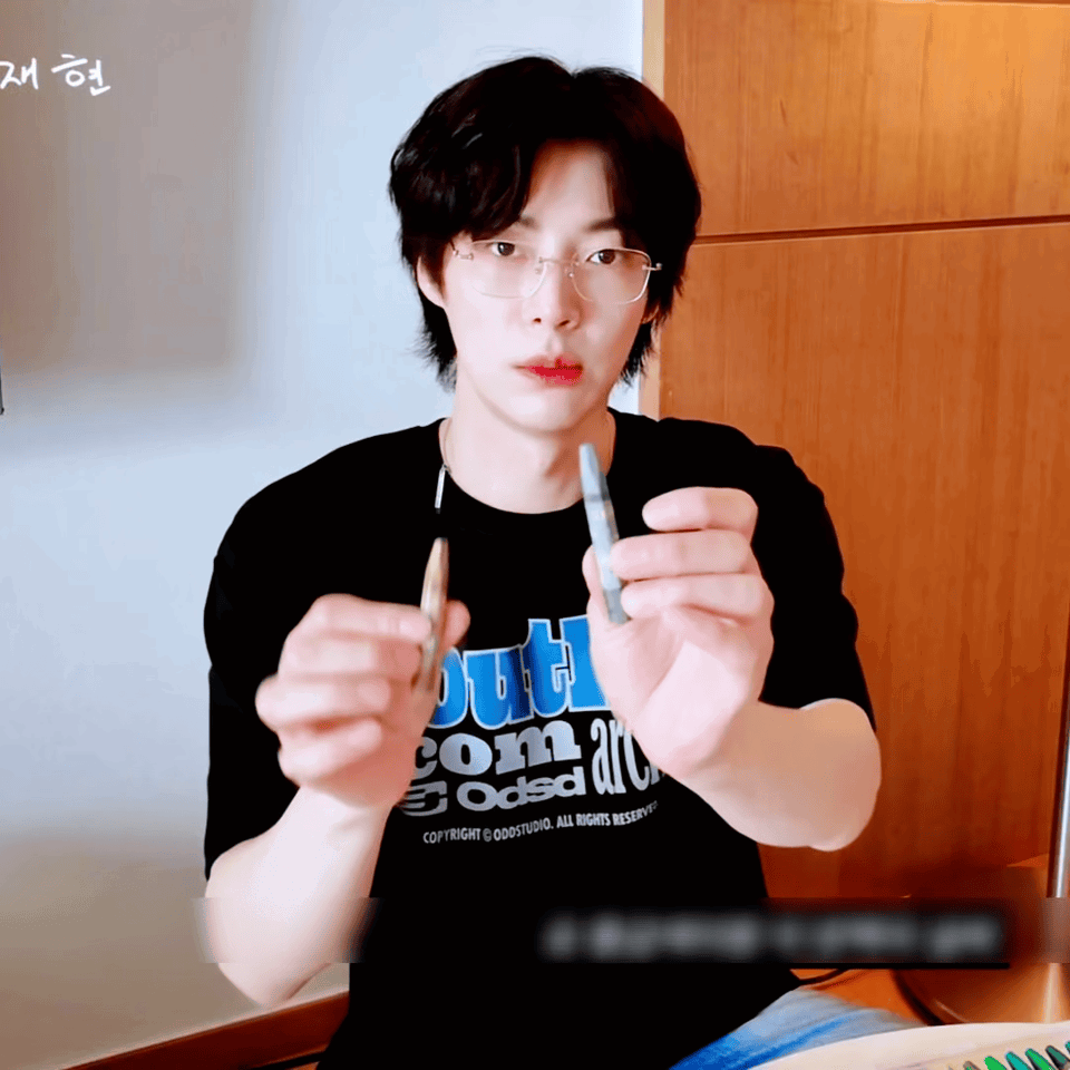 KnQnEI.gif
