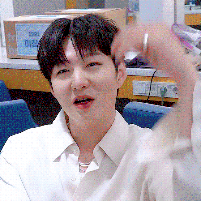 KotmxC.gif