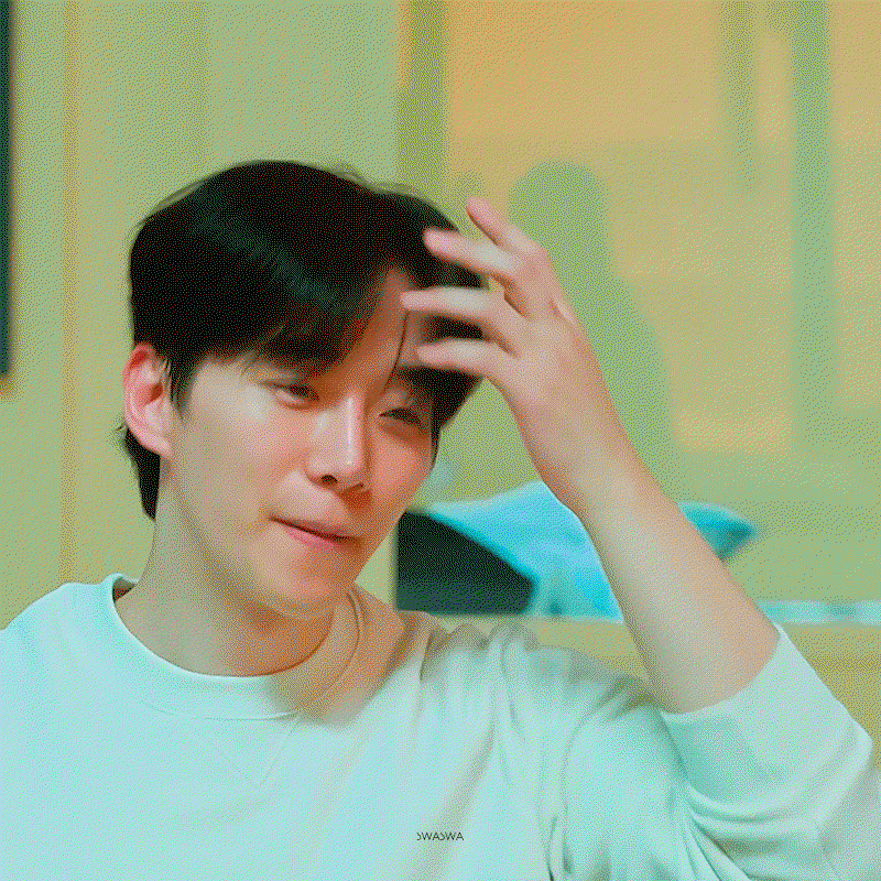 KzMilA.gif
