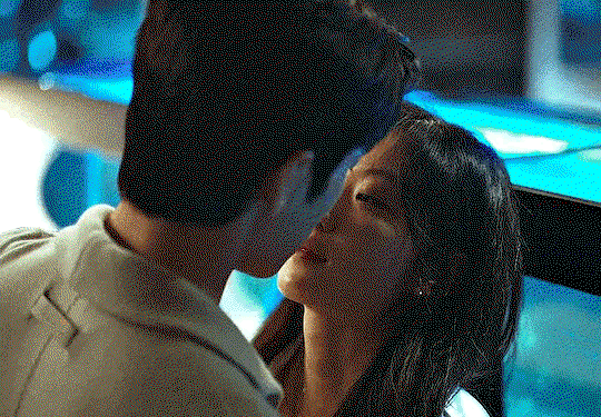 LFjdEq.gif