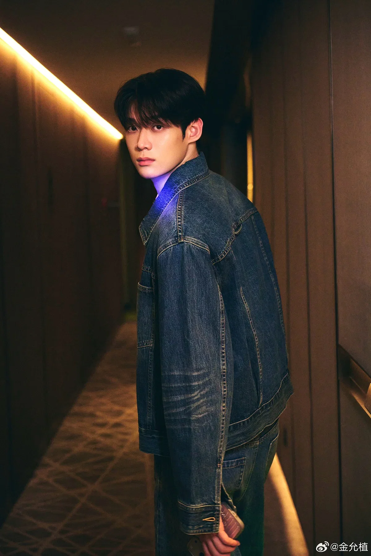 LLbvfR.webp
