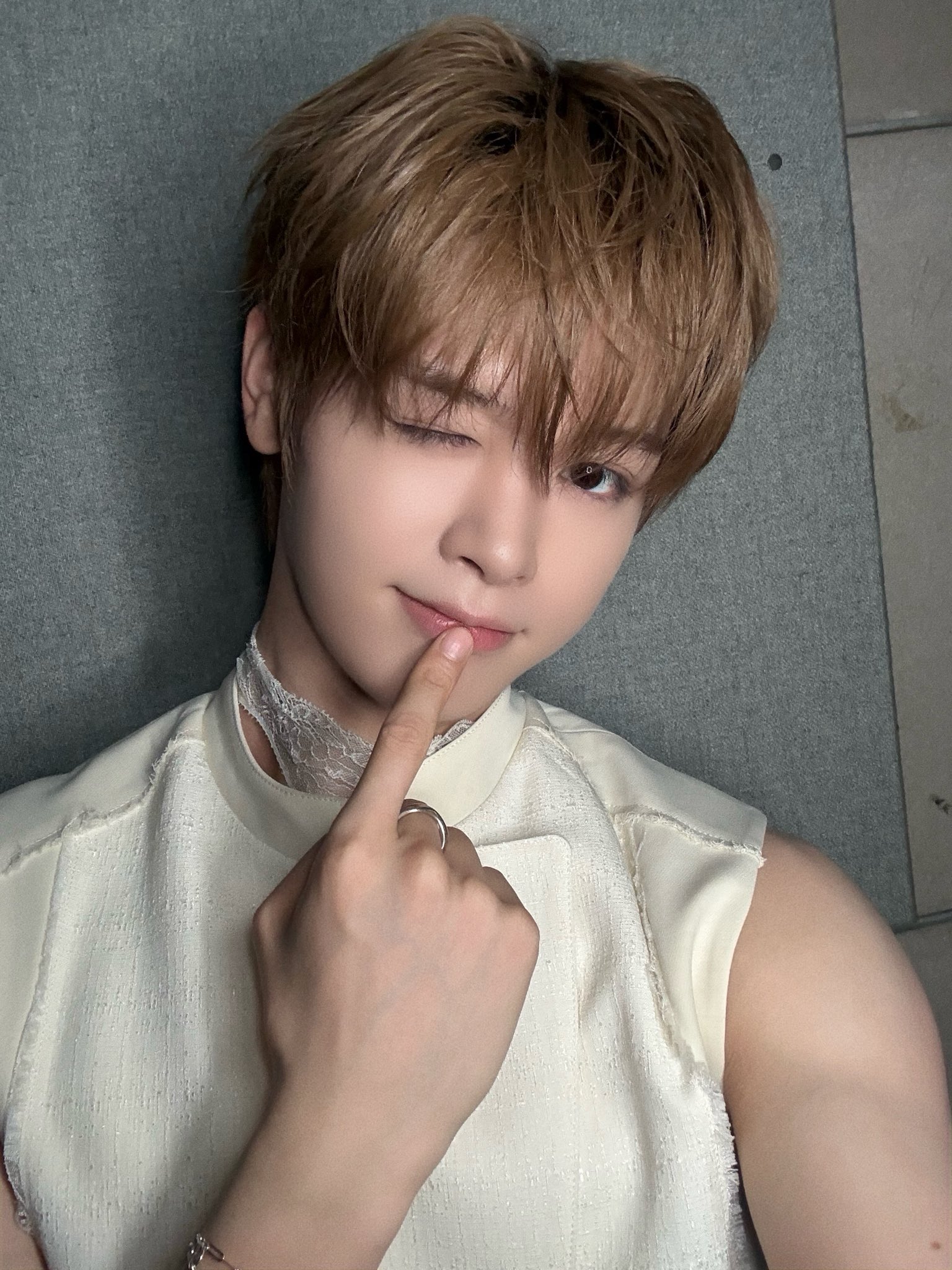 LLfATg
