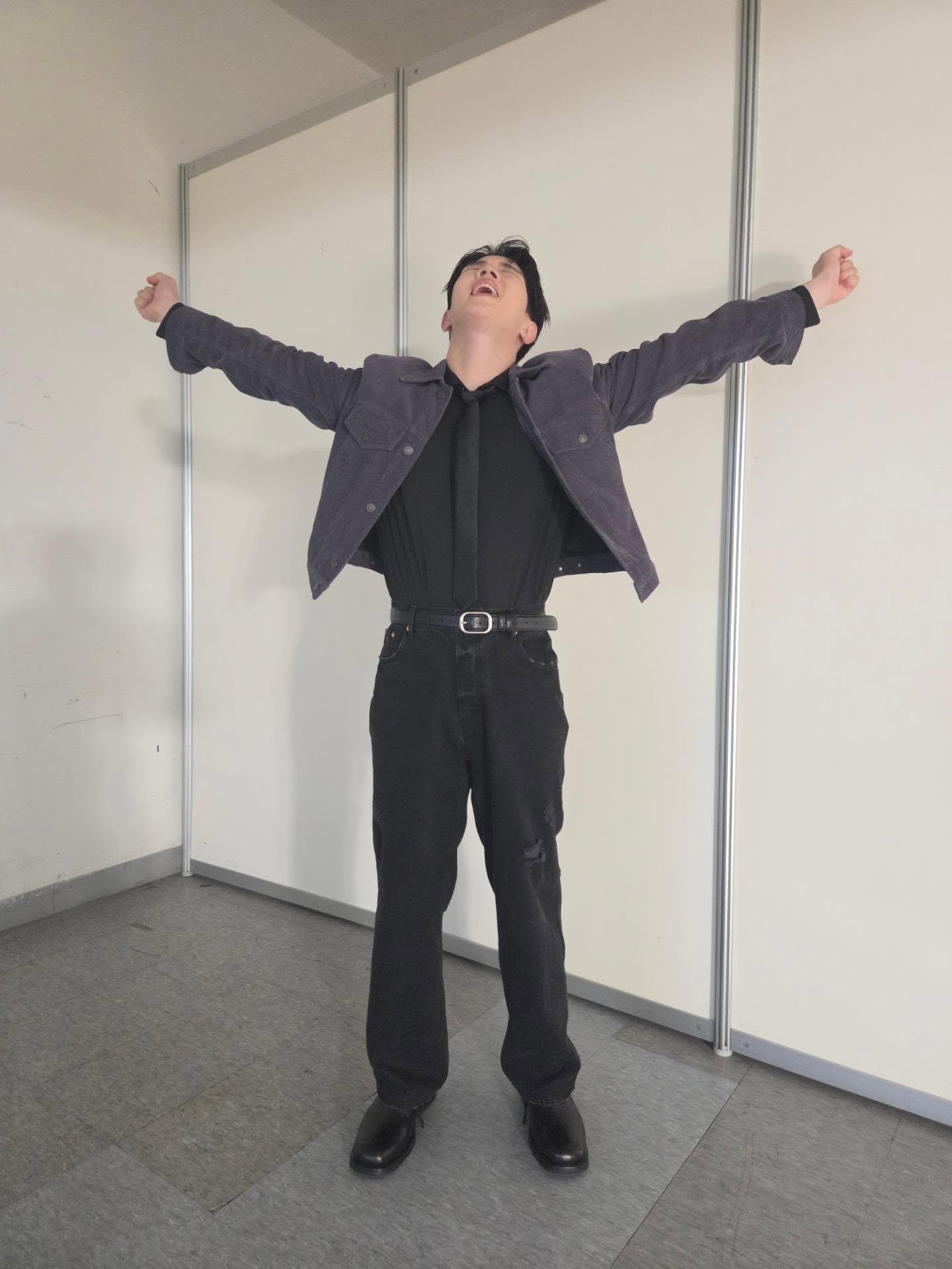 LLjswW