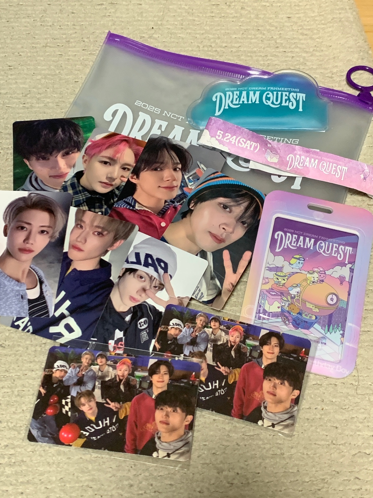 입장선물키트 단체포카는 원래 1장인거지?