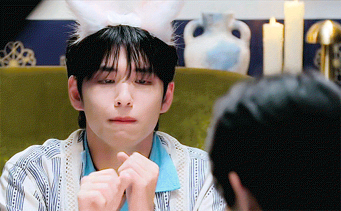 LayaFM.gif