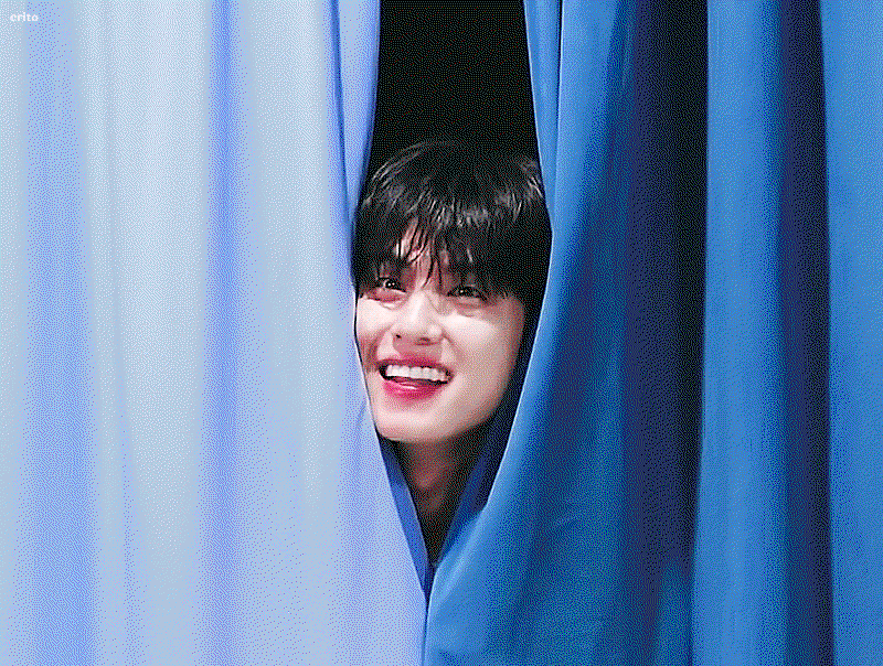 LqjjQX.gif