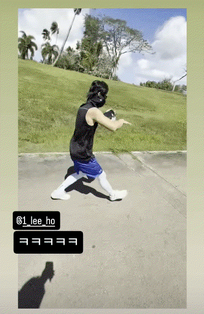 LxWcvU.gif
