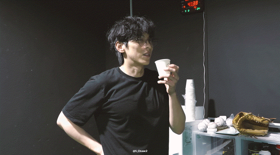 MGCwVf.gif
