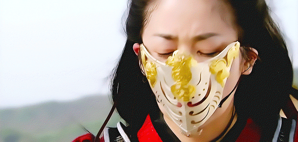 MIKHnq.gif