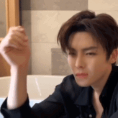 MJzAnr.gif