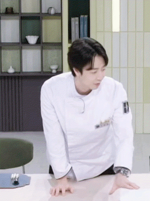 MKjznw.gif