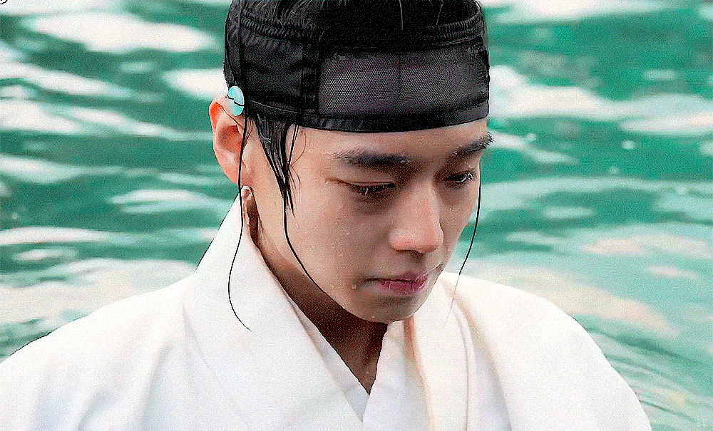MOAwfb.gif