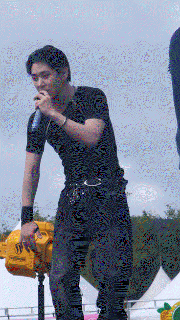 MUYoBJ.gif