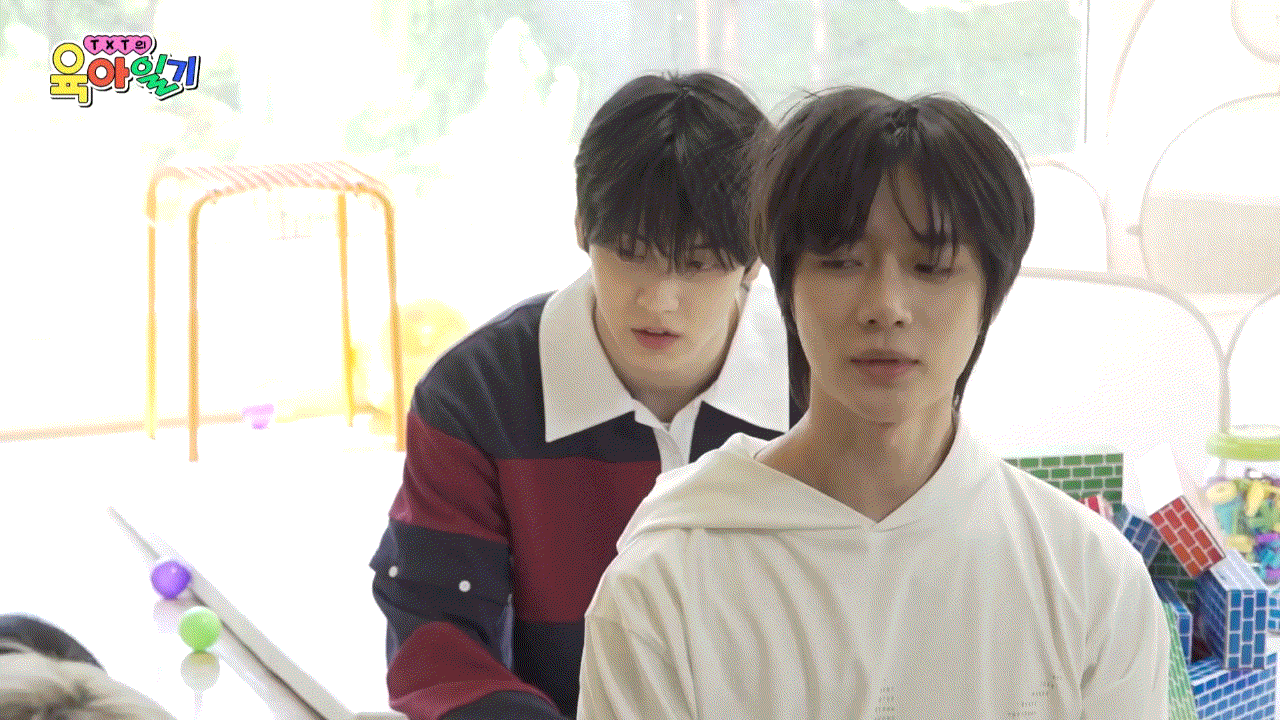 MhjsdX.gif