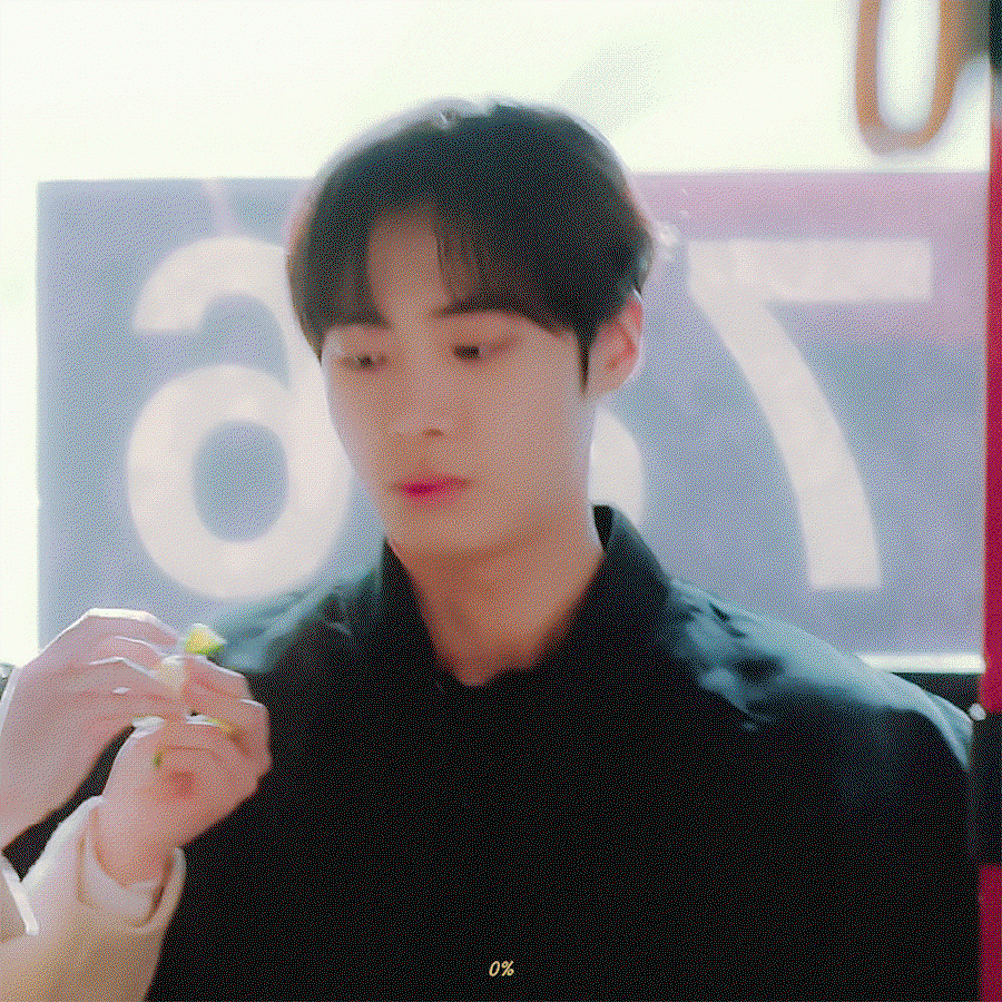 MmbPjh.gif