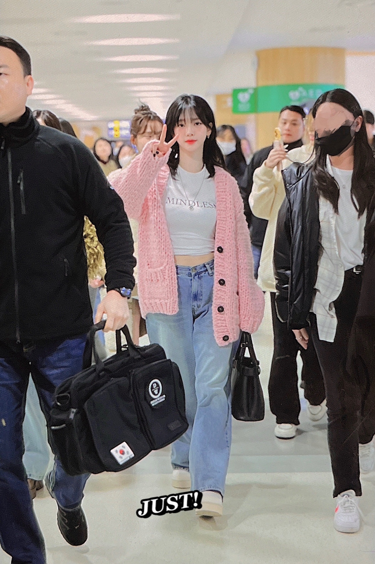 MnKFbv