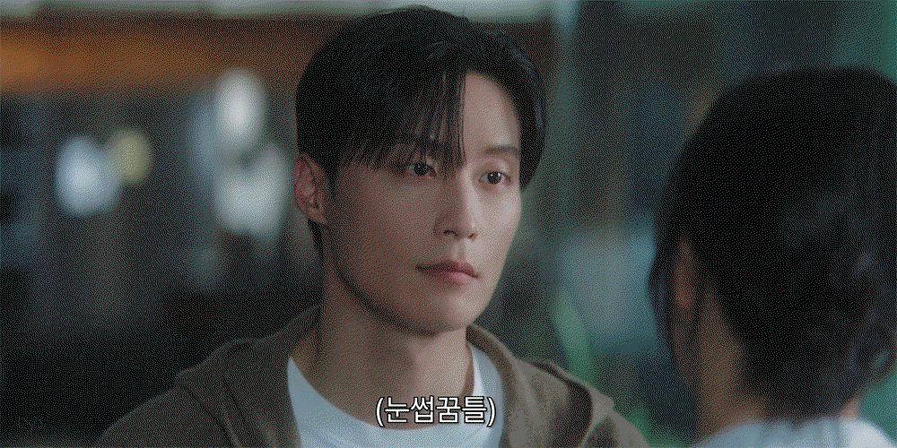 MqxMmB.gif