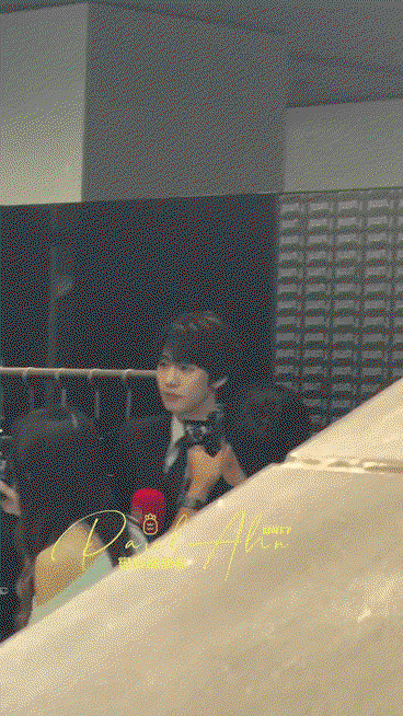 MrCElI.gif