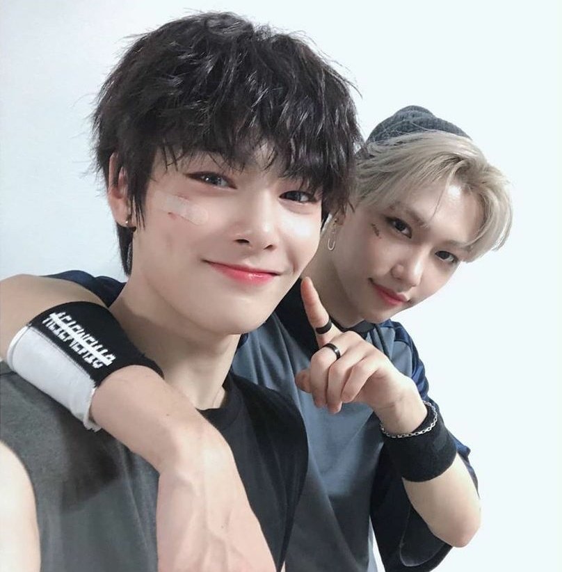 더쿠 - 뽀짝즈 존내 귀엽고 잘생겼다