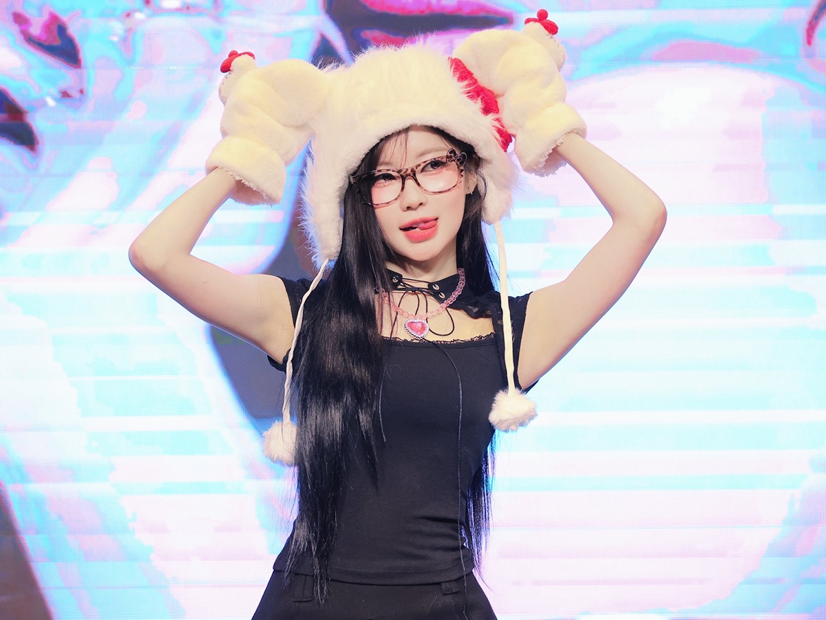 NHXYfv