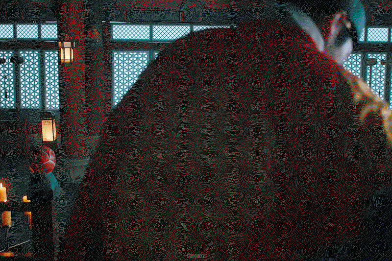 NUDGik.gif