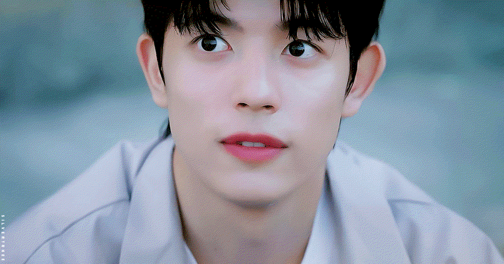 NUbyfM.gif