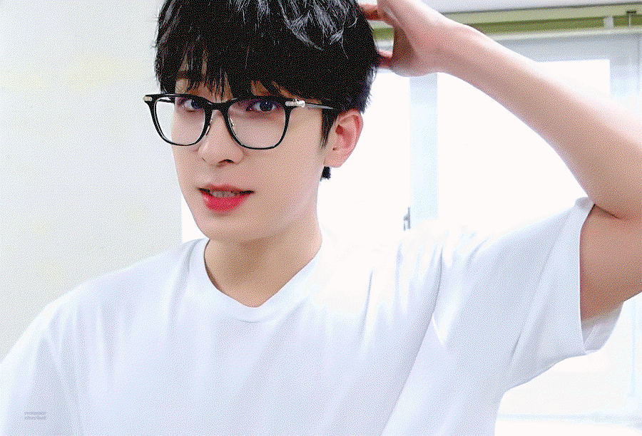 NUdGRf.gif