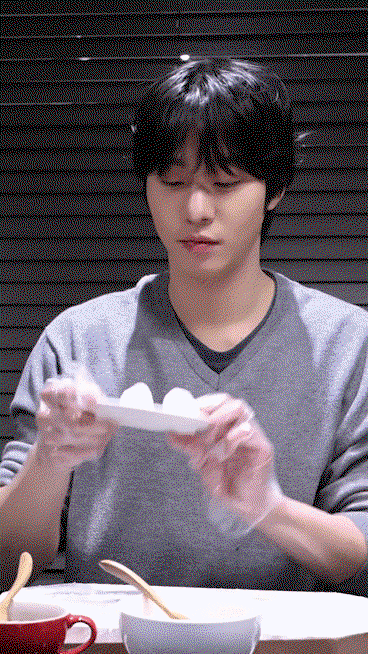 NsHwVy.gif
