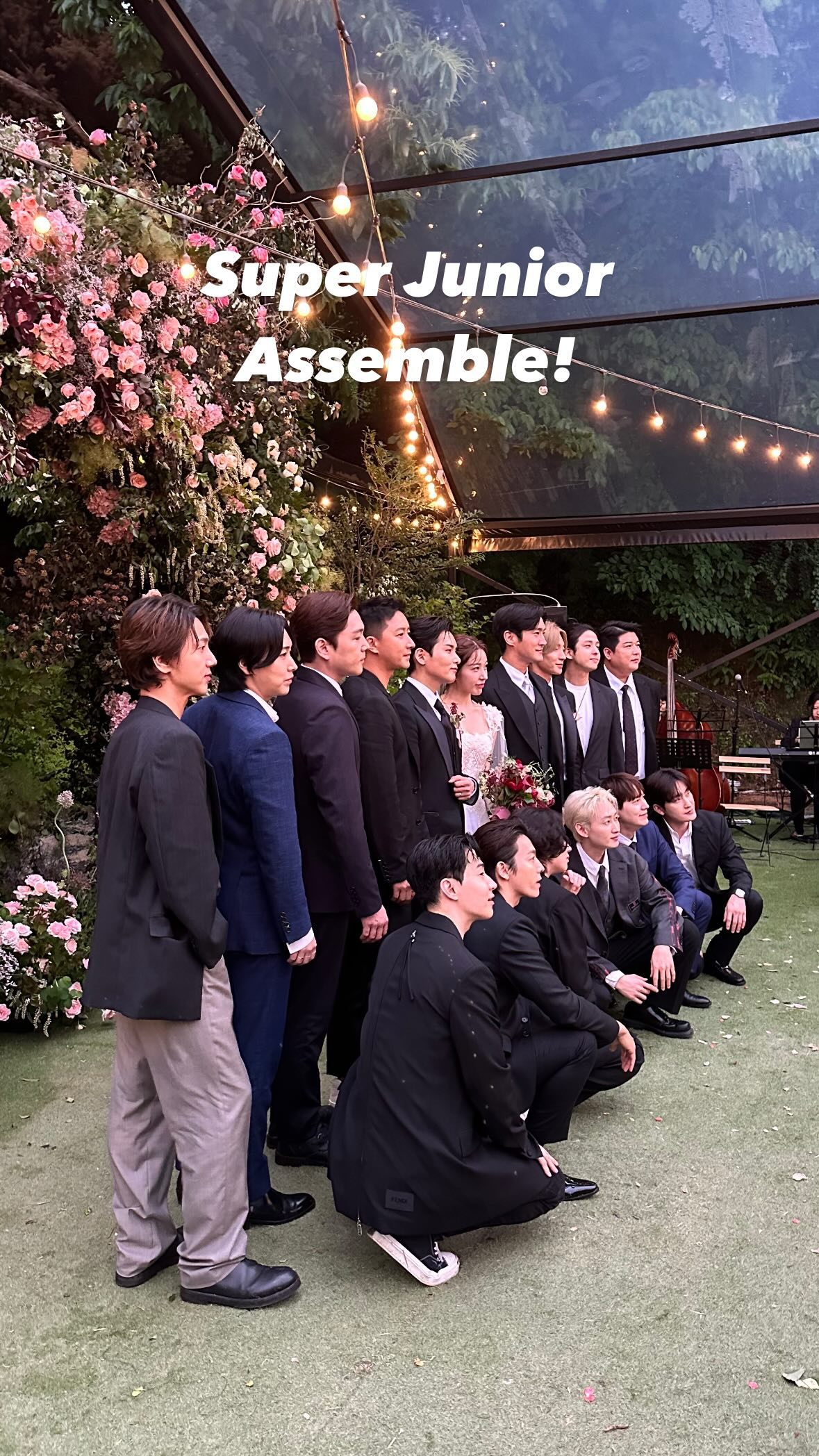 圖 Super Junior全體成員出席厲旭的婚禮合照