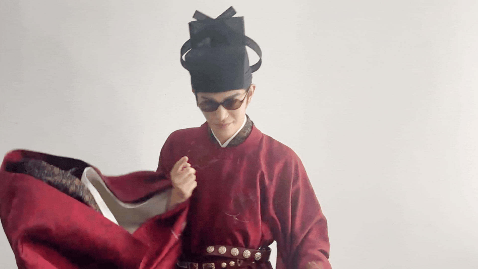 ONAOQc.gif