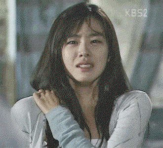 OUFVTb.gif