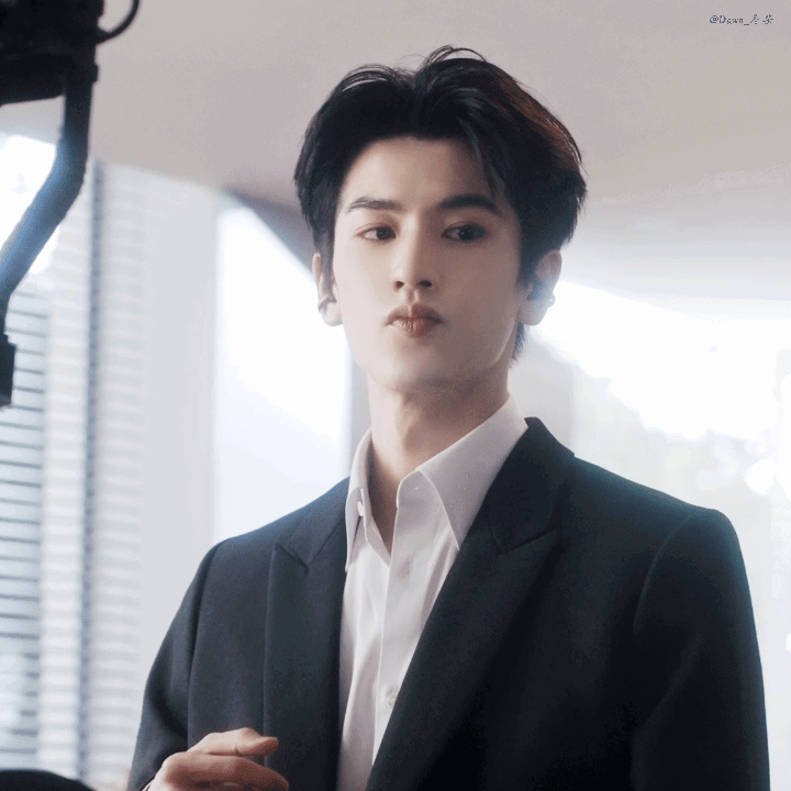 OZiOam.gif
